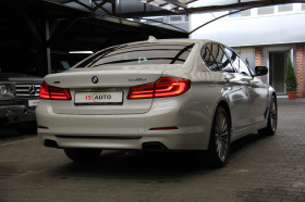 BMW 540 Xdrive/Sport Line/Virtual/Ambient , снимка 5 - Автомобили и джипове - 41868773