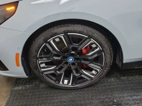 BMW i5 M60 XDRIVE| BROOKLYN GREY| B&W| HUD| 360| 2 КЛЮЧА - 58000 € / 113438.14 лв. - 79523410 6