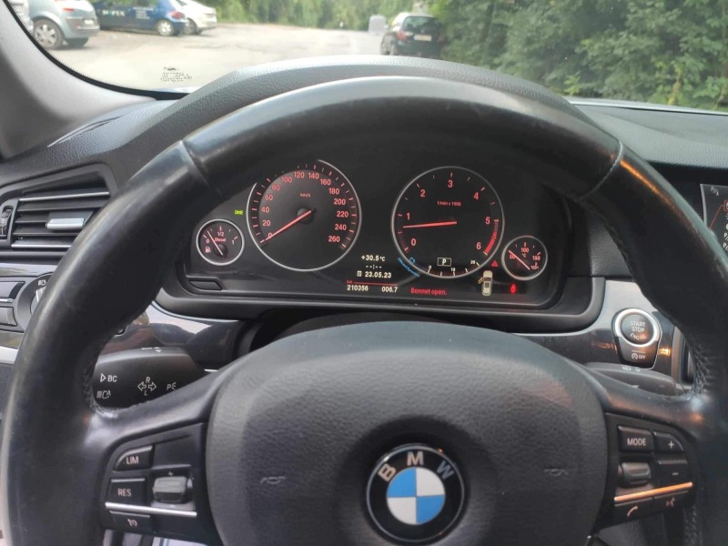 BMW 530 xDrive, снимка 11 - Автомобили и джипове - 45935185