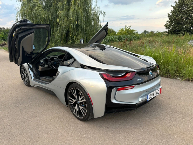 BMW i8 Нов внос от Флорида, снимка 14 - Автомобили и джипове - 48030607