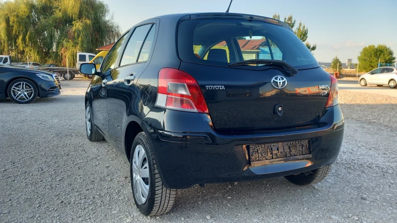 Toyota Yaris 1.4D-4D-6ск/КЛИМАТРОНИК, снимка 3 - Автомобили и джипове - 47222416