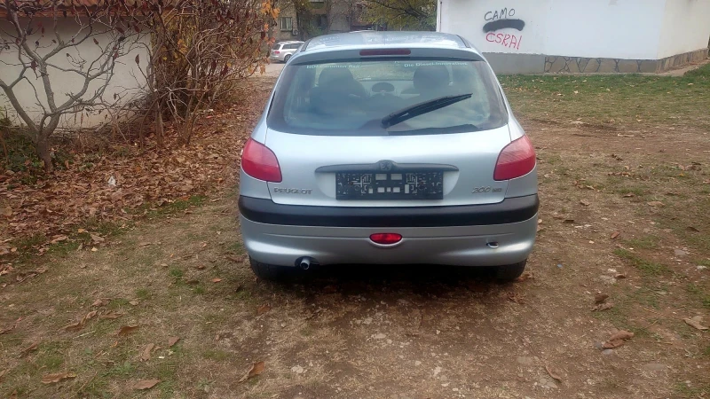 Peugeot 206 1.4HDI, снимка 5 - Автомобили и джипове - 48104544