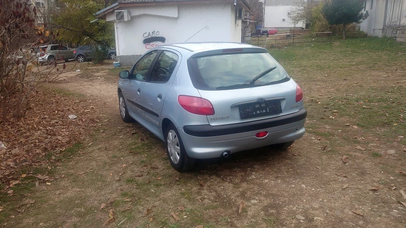 Peugeot 206 1.4HDI, снимка 4 - Автомобили и джипове - 48104544