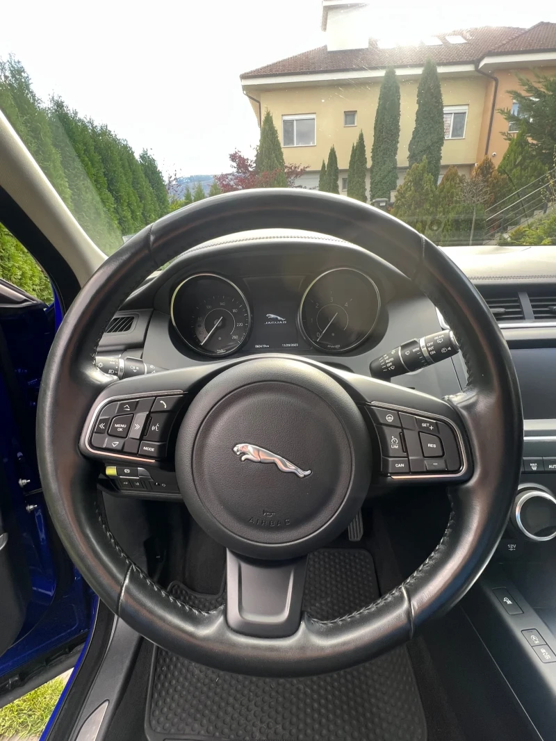 Jaguar E-pace, снимка 8 - Автомобили и джипове - 48647222