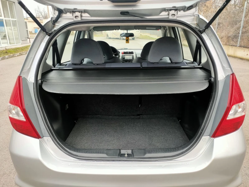 Honda Jazz 1.3 Реални км , Топ състояние , снимка 17 - Автомобили и джипове - 53280962