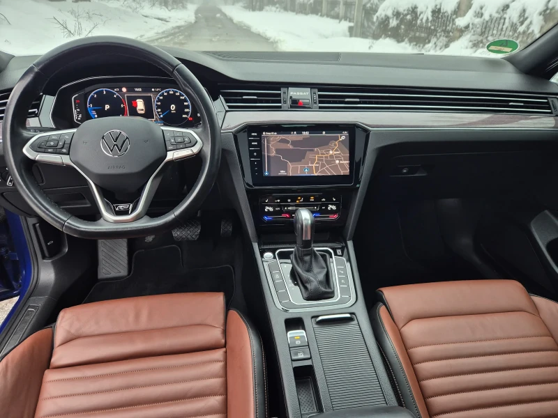VW Passat 2.0D/Rline , снимка 12 - Автомобили и джипове - 53359005