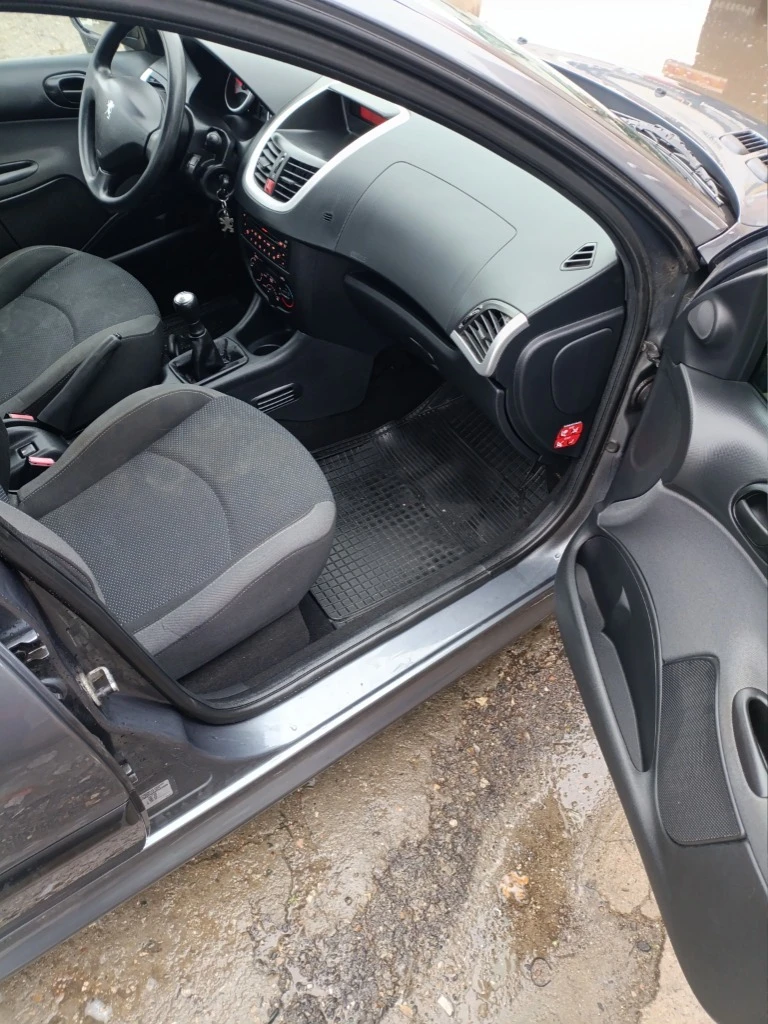 Peugeot 206 Plus 1.4 - изображение 10