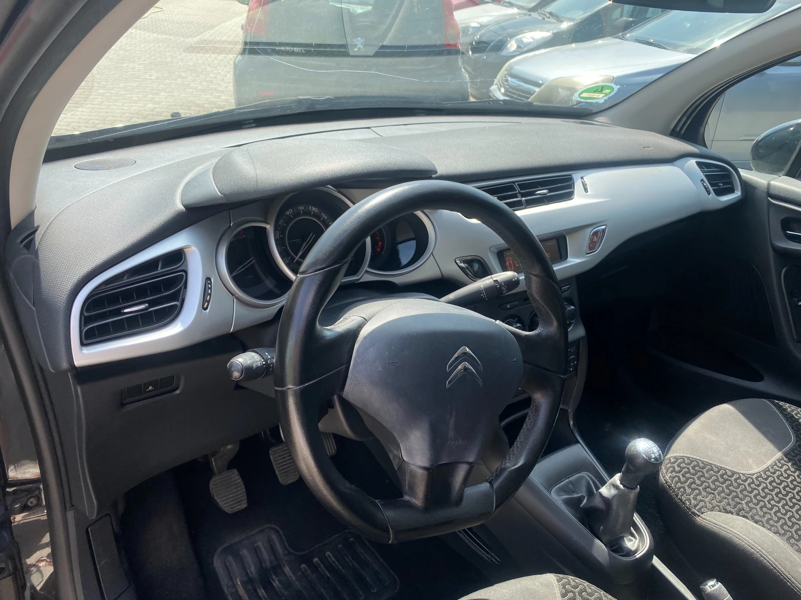 Citroen C3 1.4i 75к.с - изображение 7