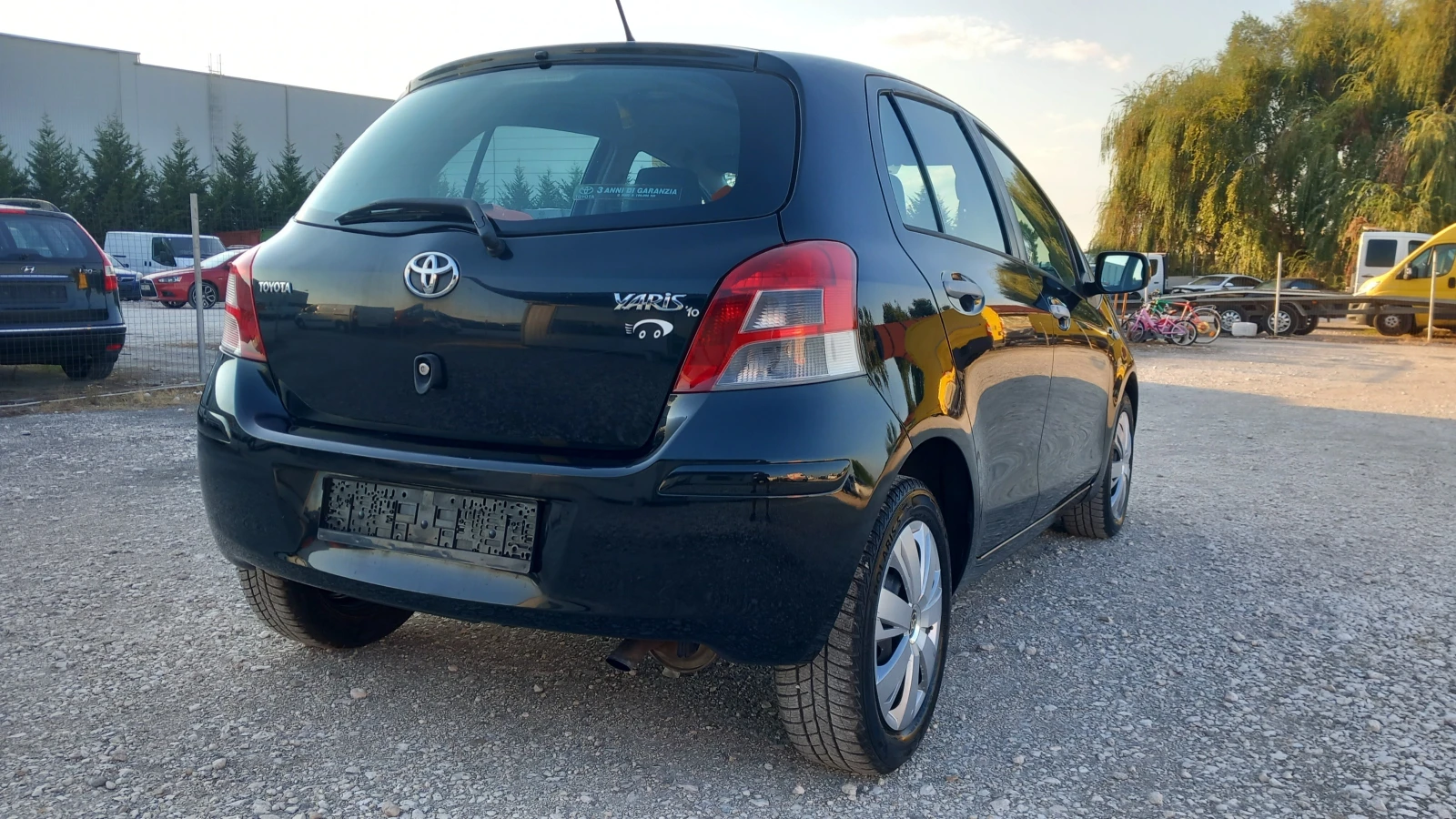 Toyota Yaris 1.4D-4D-6ск/КЛИМАТРОНИК - изображение 4