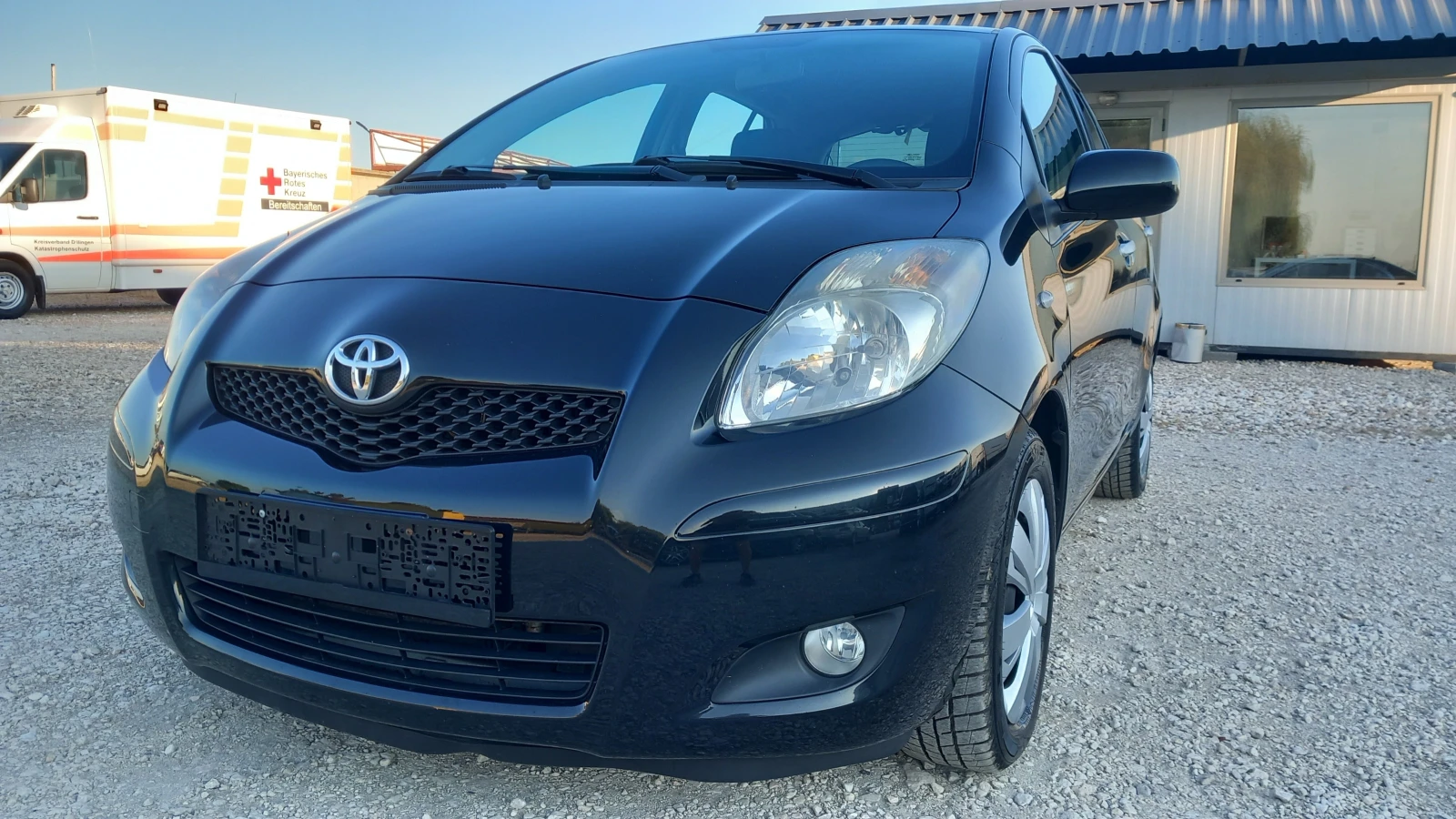 Toyota Yaris 1.4D-4D-6ск/КЛИМАТРОНИК - [1] 