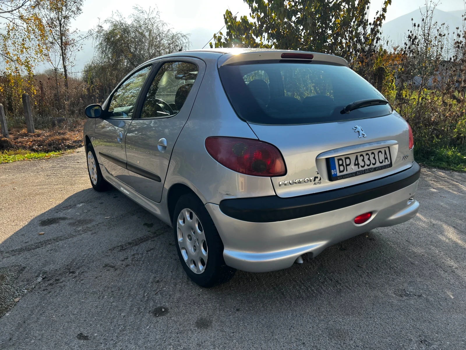 Peugeot 206 1.4 / 75 к.с. - изображение 3