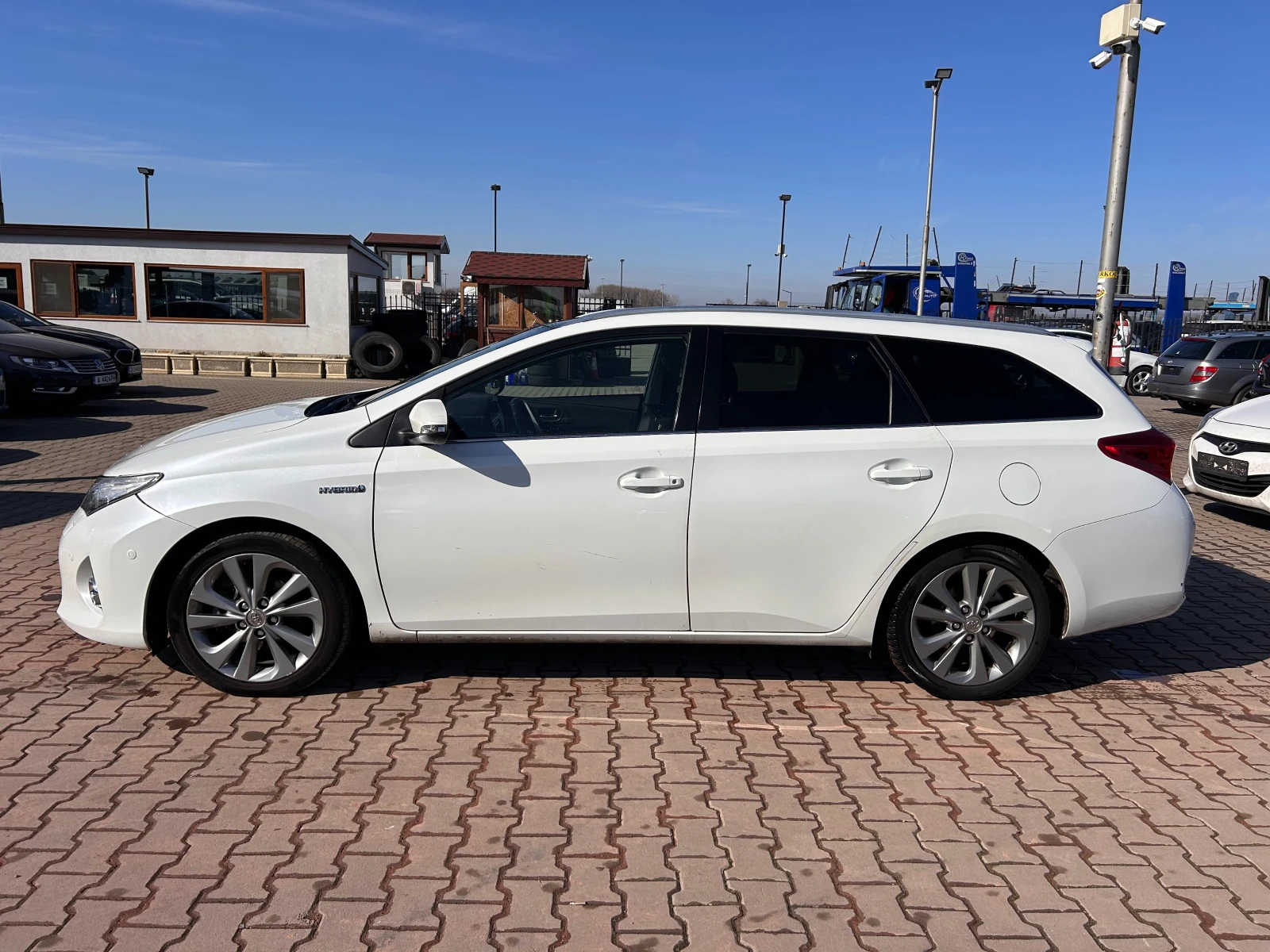 Toyota Auris 1.8HYBRID AVTOMAT/NAVI/KAMERA/KOJA  - изображение 9