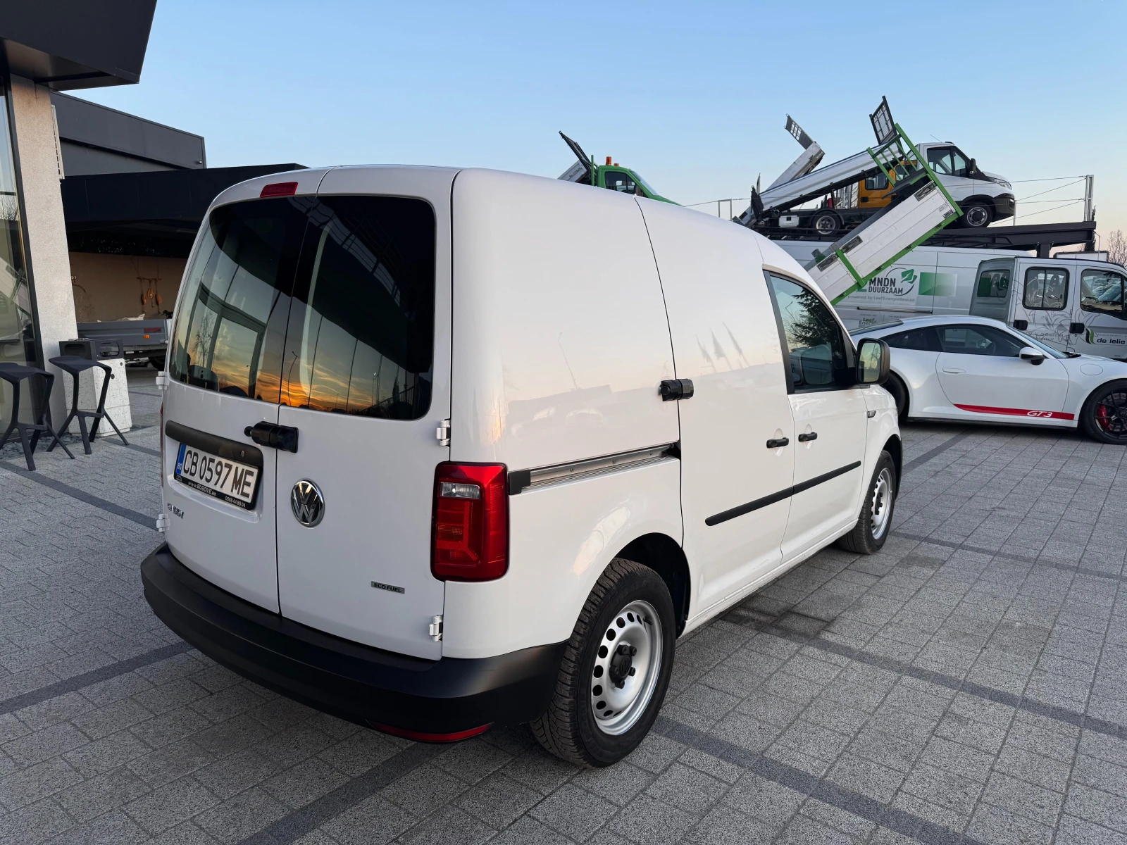 VW Caddy 2.0TDI Клима Euro 6 - изображение 5