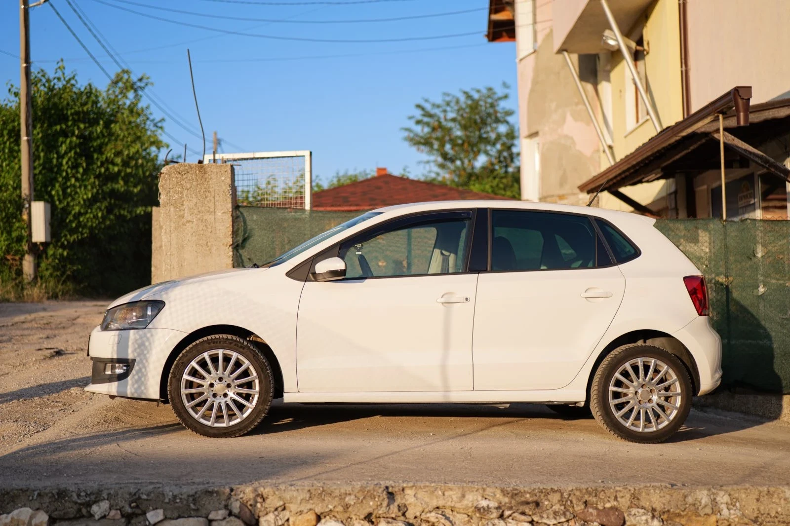 VW Polo * 1.6 TDI-105hp*  - изображение 4