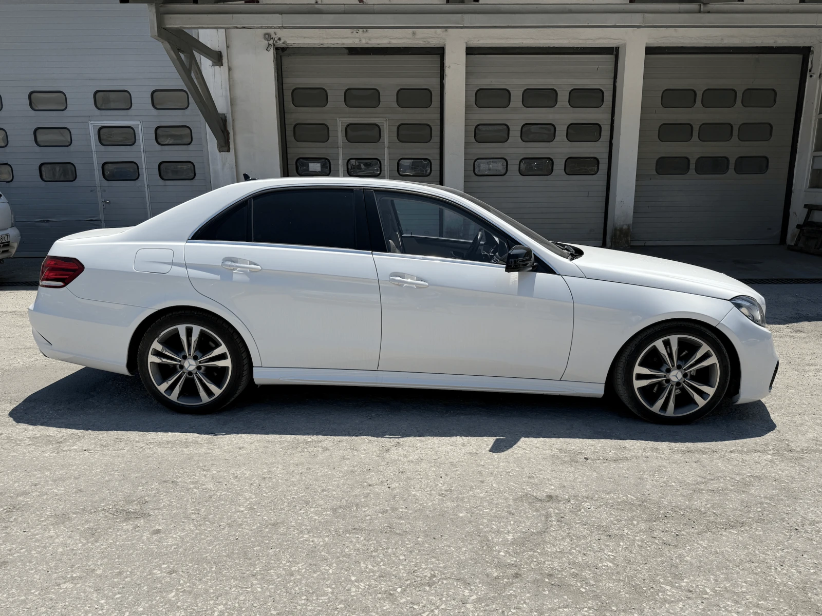 Mercedes-Benz E 350 3.5 V6 - изображение 3