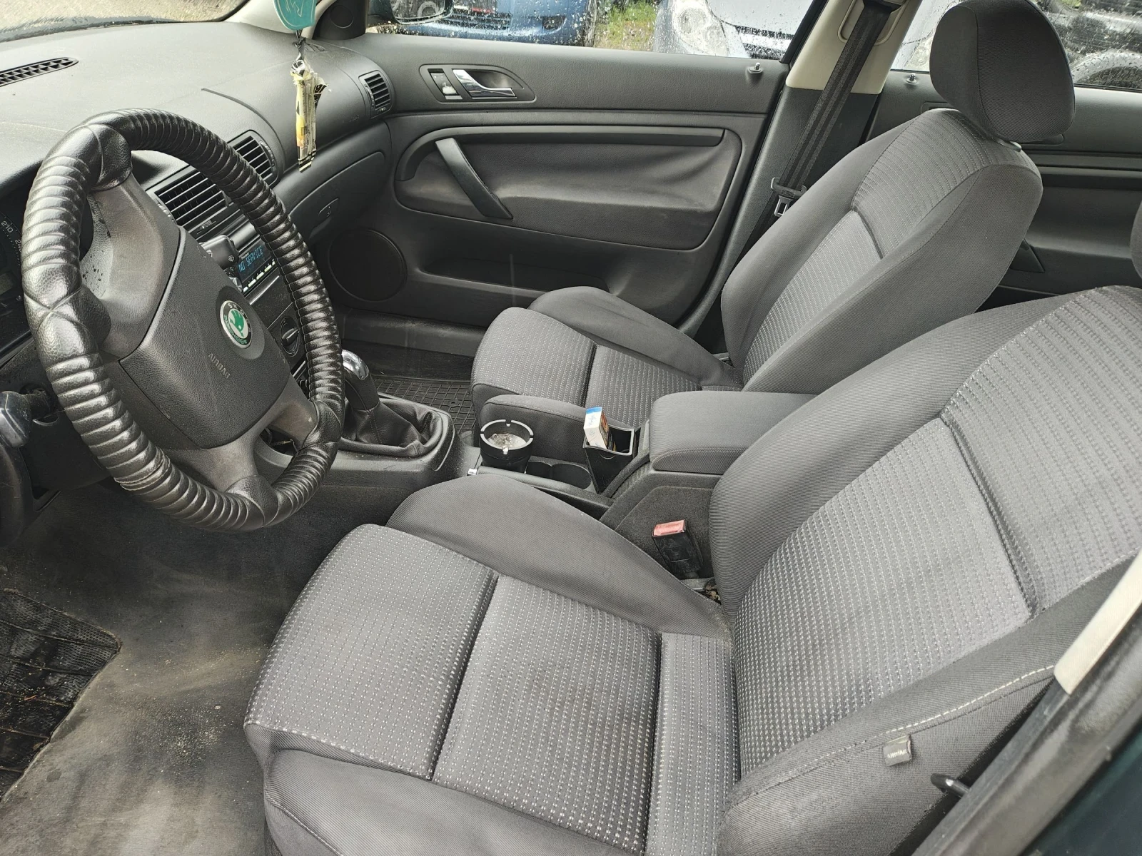 Skoda Superb 2.0 TDi 140 k c. Klimatik  - изображение 9