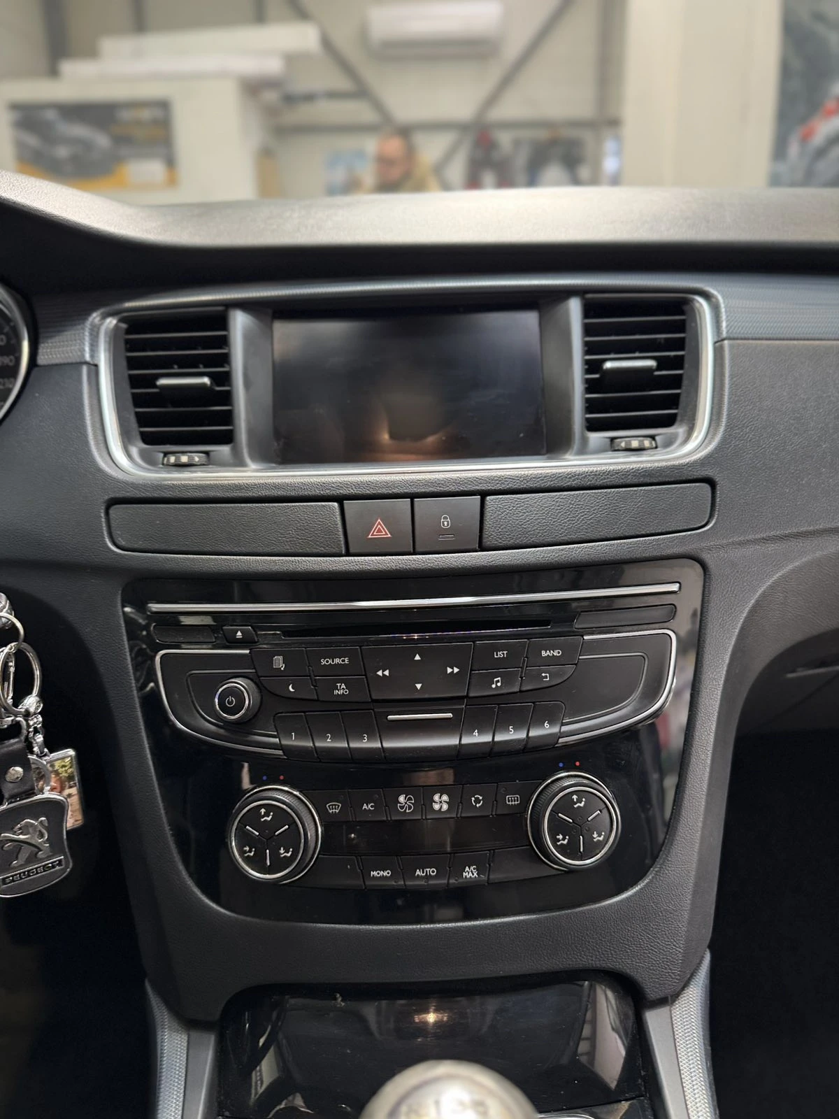 Peugeot 508 SW 2.0 HDI 140 | Mobile.bg � ����������� 12