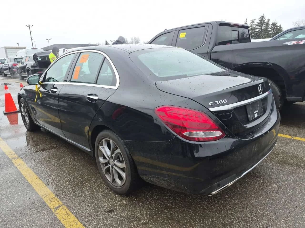 Mercedes-Benz C 300 CARFAX/Подгрев/Памет/Панорама/2 ключа/+ ГУМИ, снимка 4 - Автомобили и джипове - 53919190