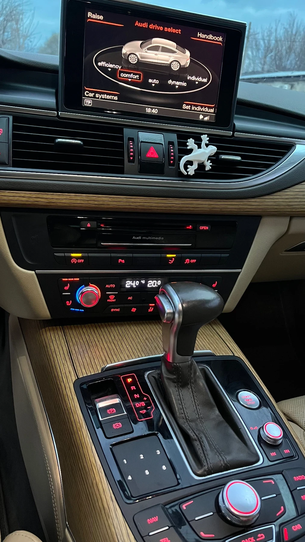 Audi A7, снимка 8 - Автомобили и джипове - 53953726