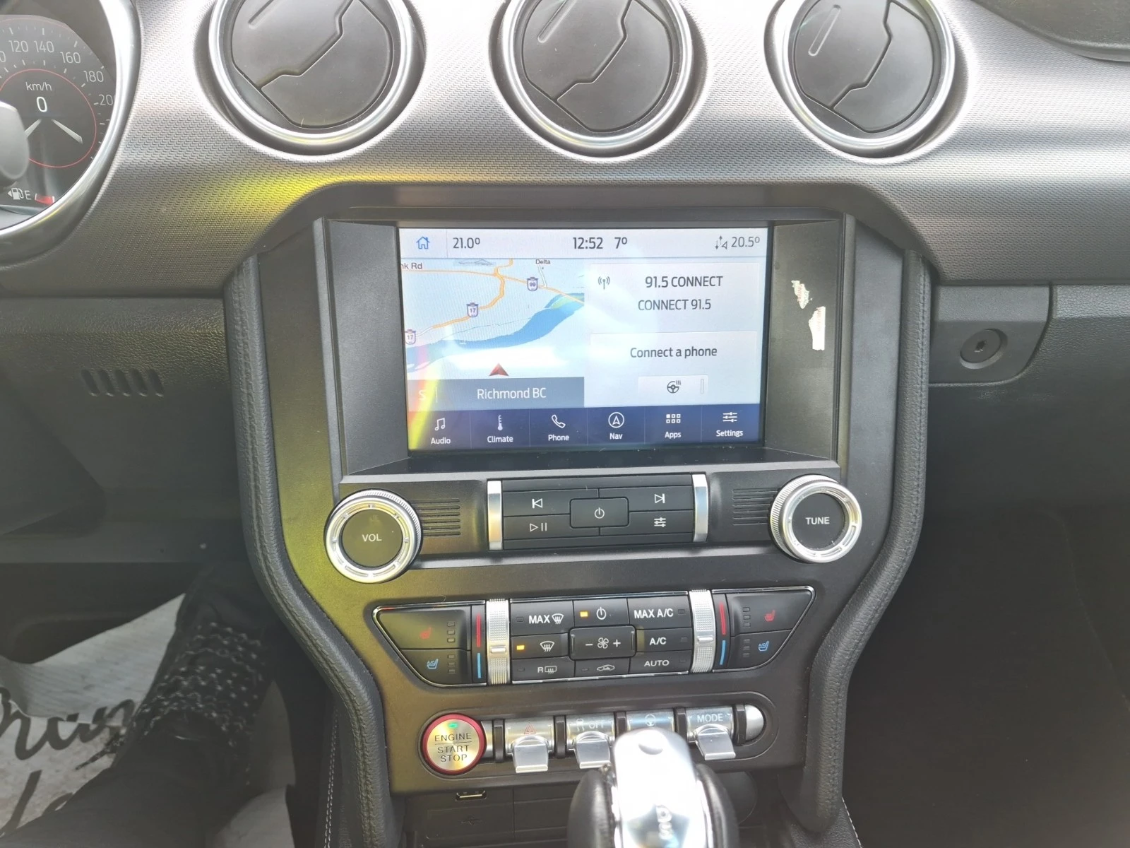 Ford Mustang 2.3L 4cyl Rear Wheel Drive, снимка 11 - Автомобили и джипове - 53978074