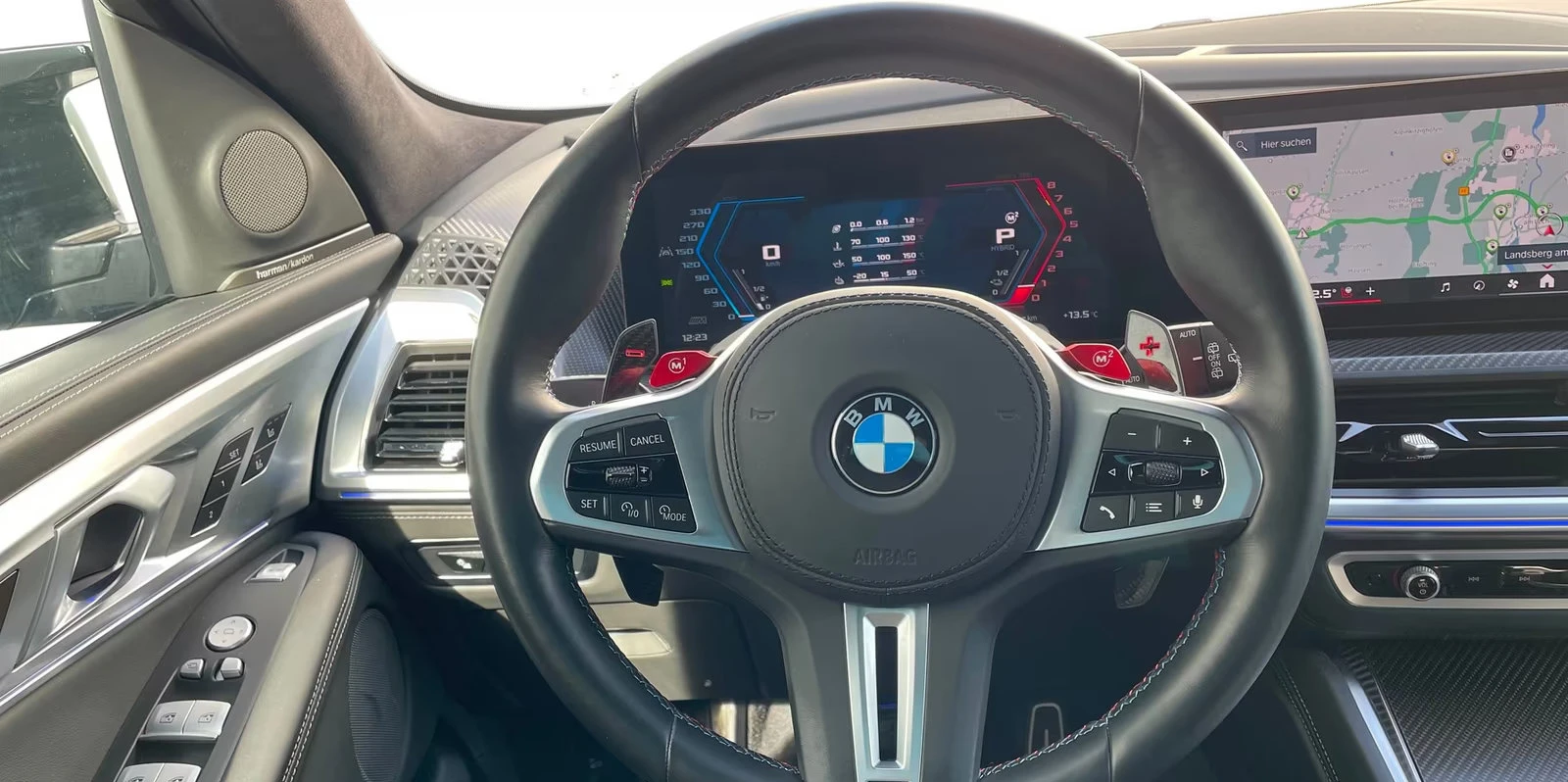 BMW XM 50e/475HP/360/4X4/B&O/PANO/ACC/HUD/DIGITAL/248z, снимка 6 - Автомобили и джипове - 54057315