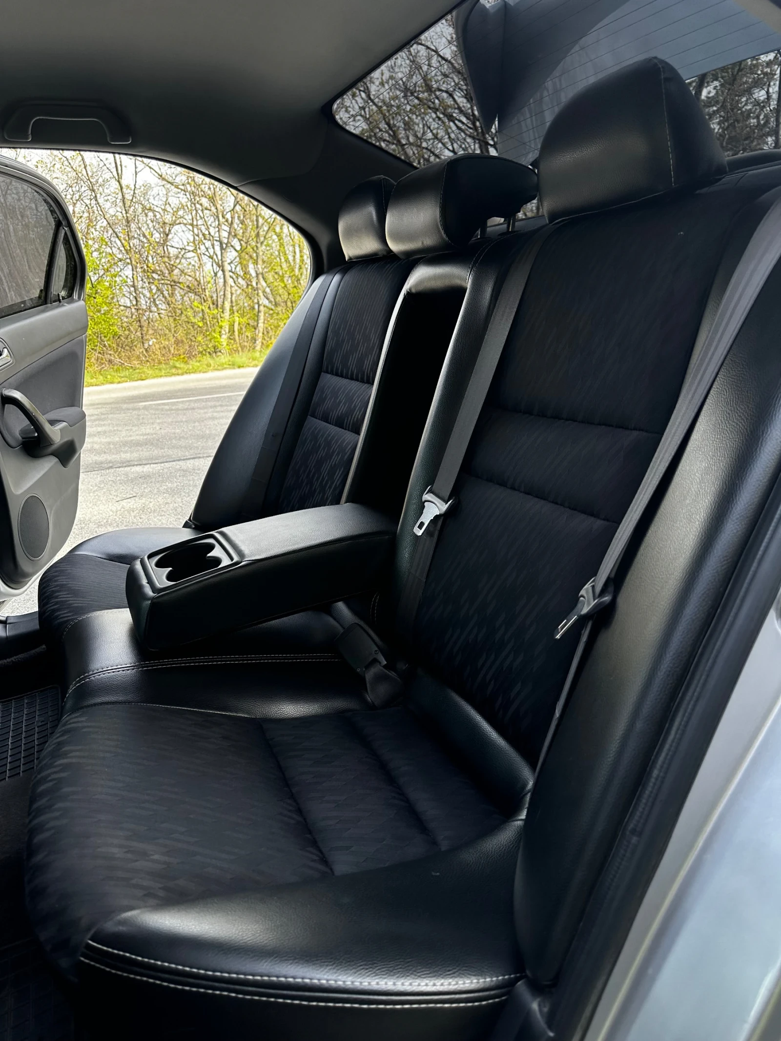 Honda Accord, снимка 10 - Автомобили и джипове - 54285579