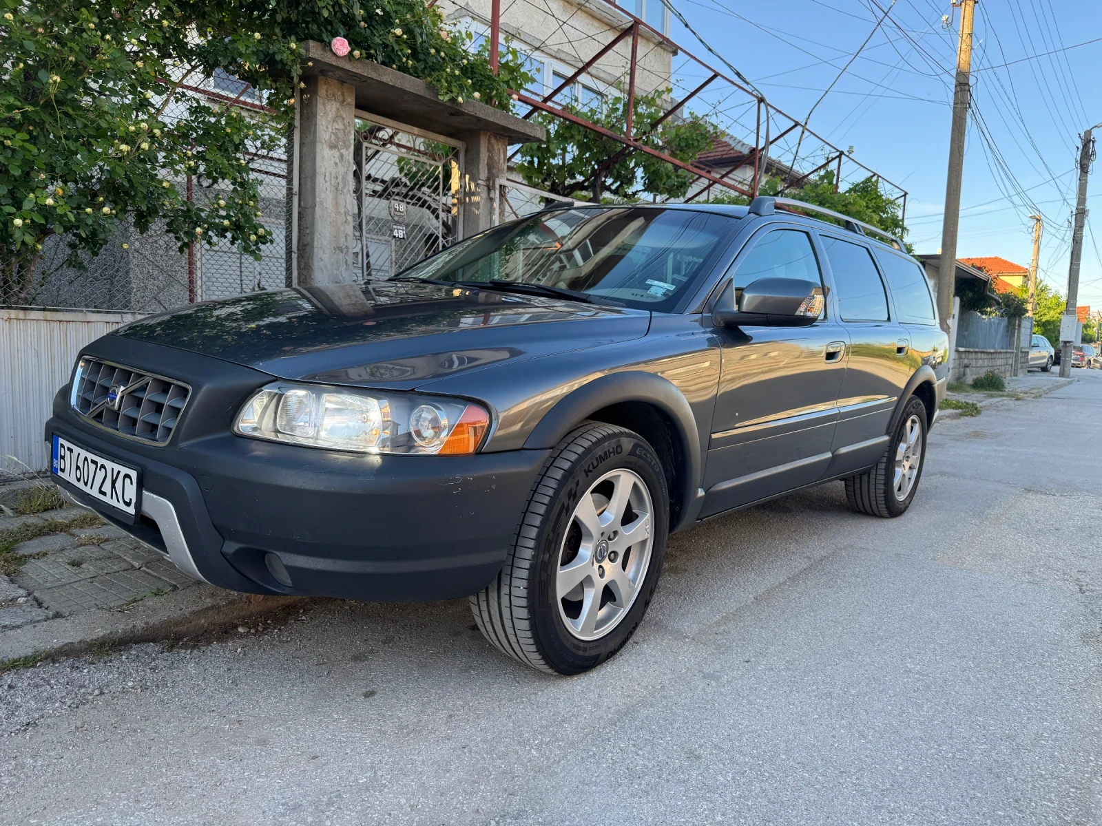 Volvo Xc70 D5, снимка 3 - Автомобили и джипове - 54633772