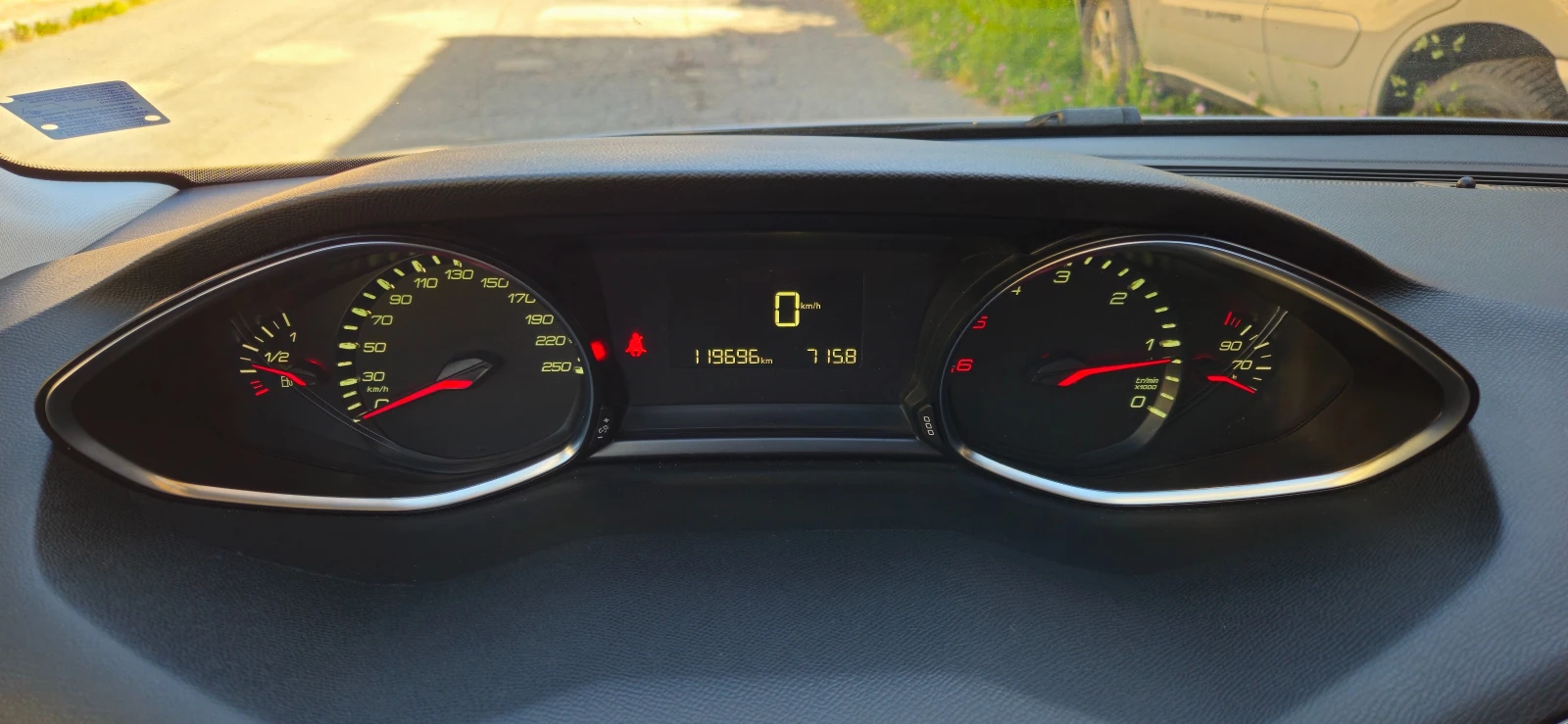 Peugeot 308, снимка 5 - Автомобили и джипове - 54728457