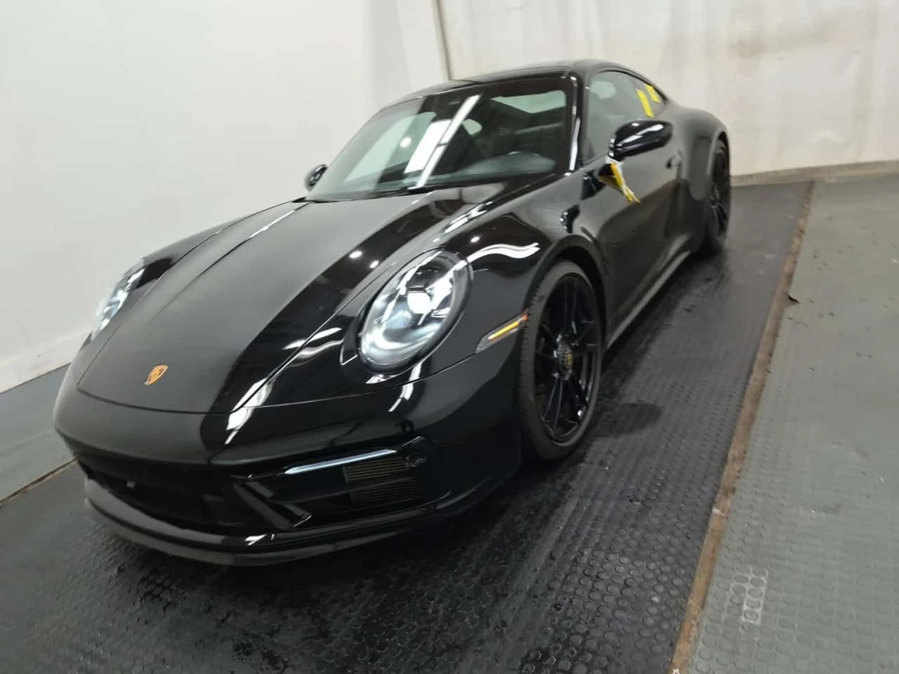 Porsche 911 * CARRERA 4 GTS * CARFAX * 20к км * 