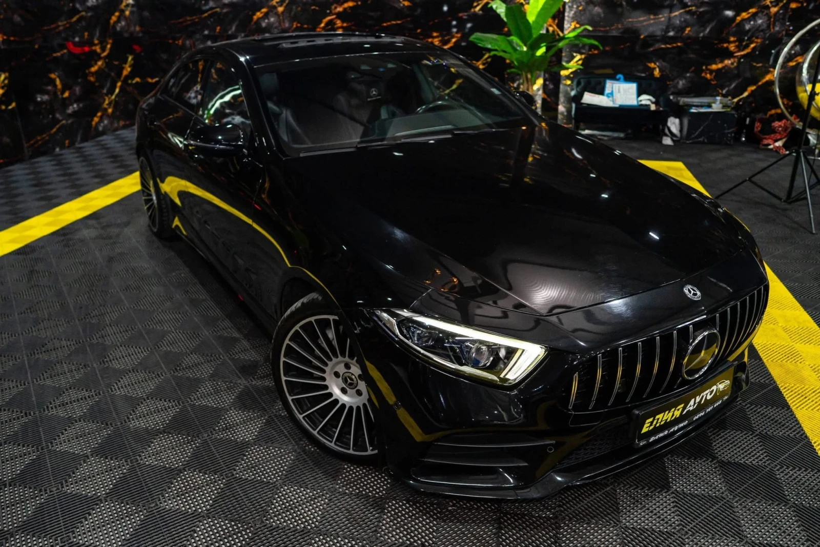 Mercedes-Benz CLS 400 D FULL AMG LINE LED NAVI 360 ЛИЗИНГ 100%, снимка 2 - Автомобили и джипове - 55047406