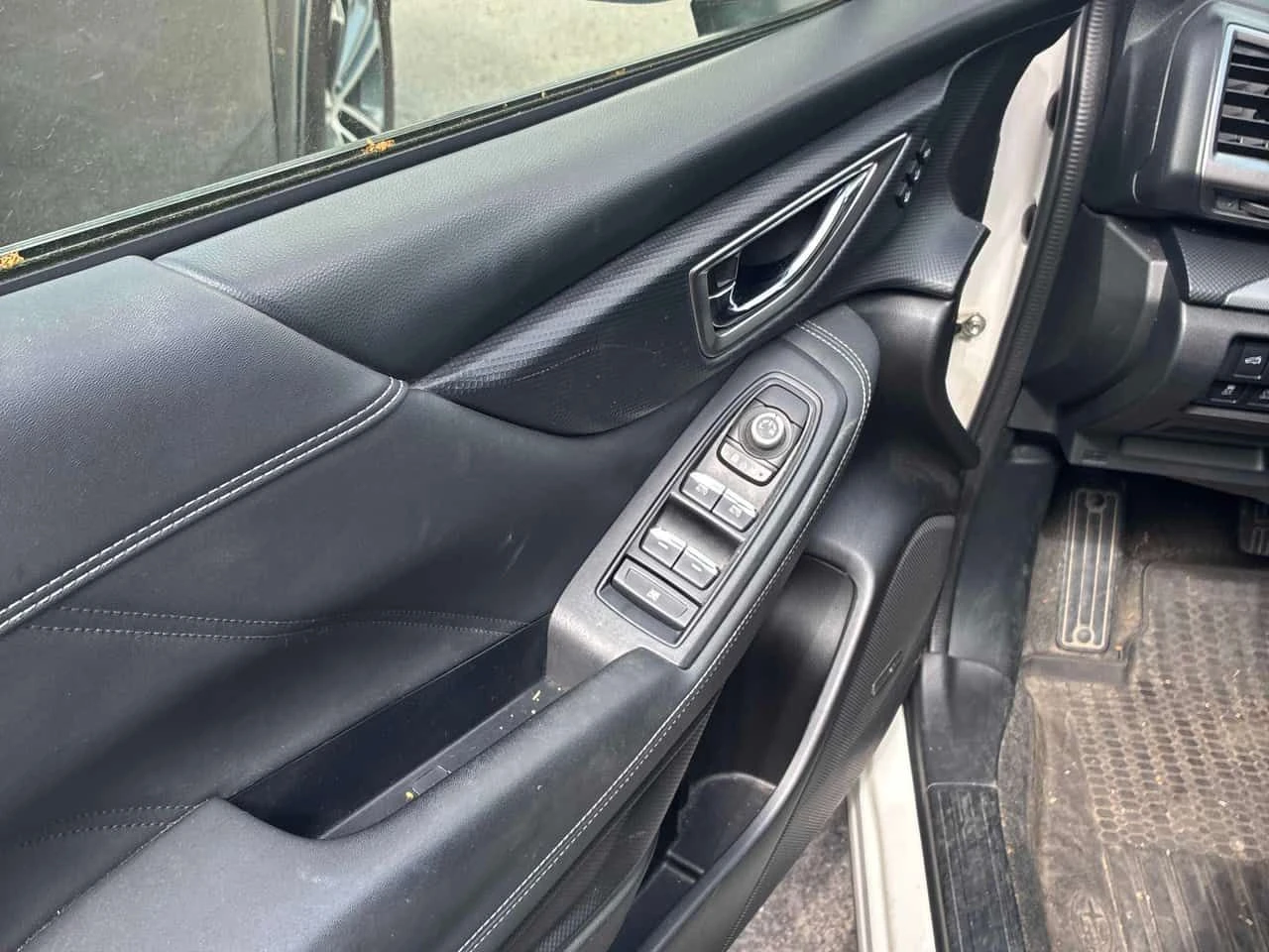 Subaru Forester * Limited * АВТОКРЕДИТ БЕЗ ПЪРВОНАЧАЛНА ВНОСКА* , снимка 12 - Автомобили и джипове - 55206886