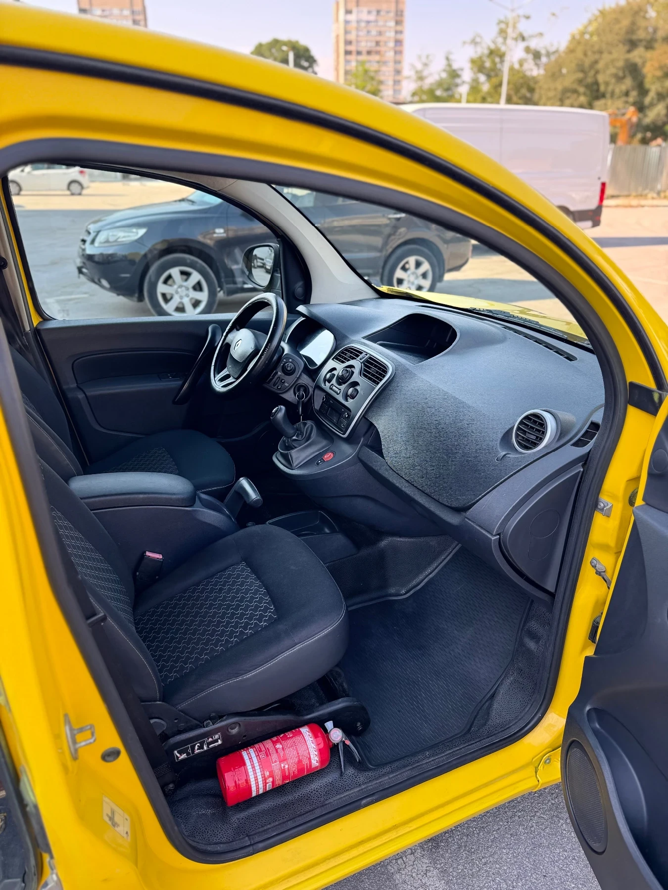 Renault Kangoo, снимка 9 - Автомобили и джипове - 55544951