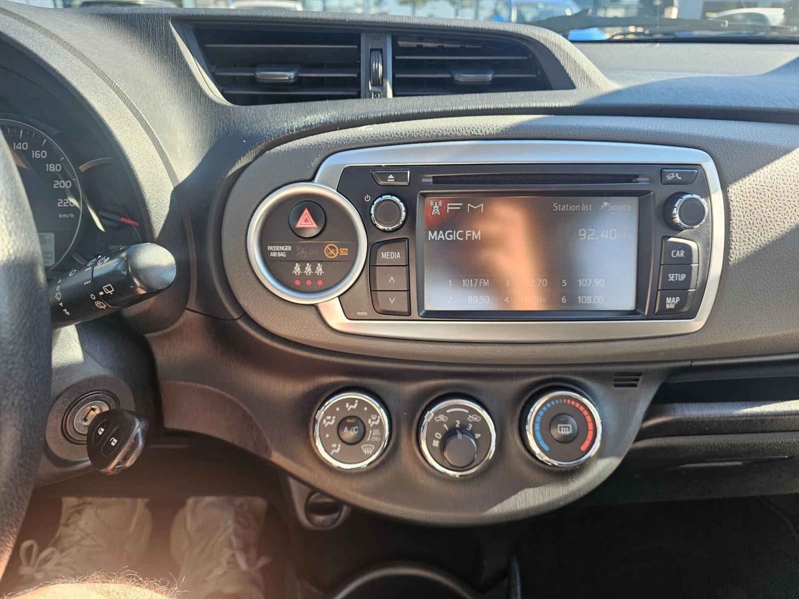 Toyota Yaris 1.33I * 144900km* 2014, снимка 8 - Автомобили и джипове - 55675404