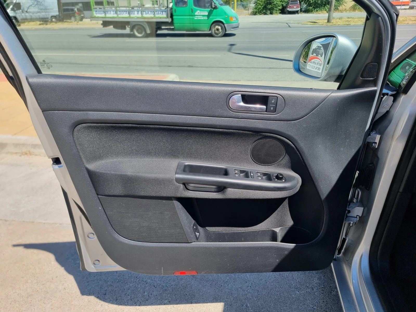 VW Golf Plus 1.6i-Gpl-Euro-5A, снимка 12 - Автомобили и джипове - 55749941