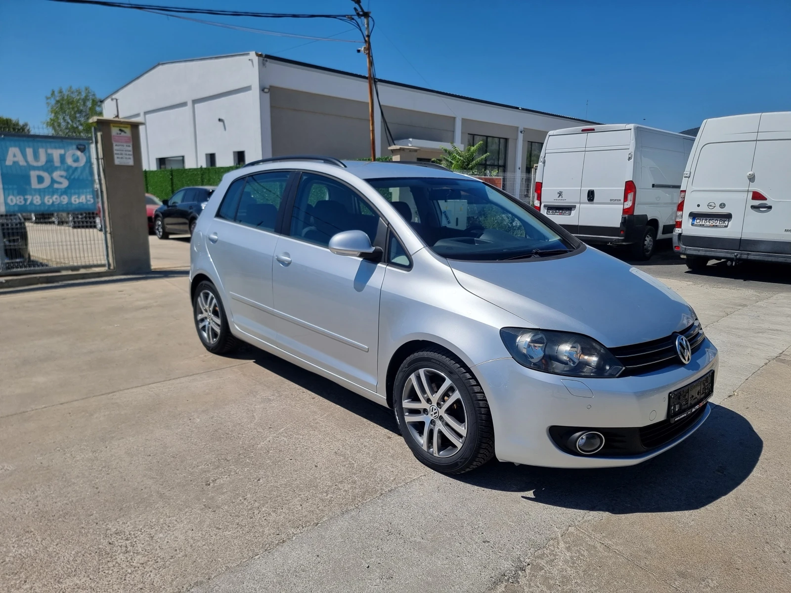 VW Golf Plus 1.6i-Gpl-Euro-5A, снимка 3 - Автомобили и джипове - 55749941