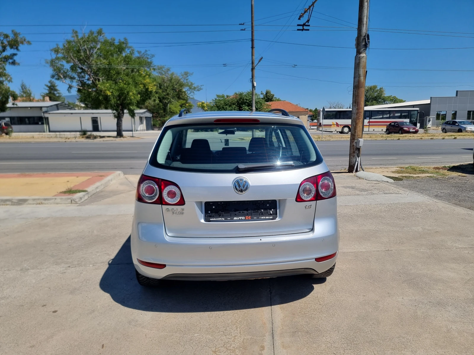VW Golf Plus 1.6i-Gpl-Euro-5A, снимка 6 - Автомобили и джипове - 55749941