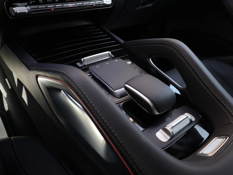 Mercedes-Benz GLE 450 AMG EQ Boost/AMG/Oбдухване/Burmester/Panorama/, снимка 10 - Автомобили и джипове - 49367355