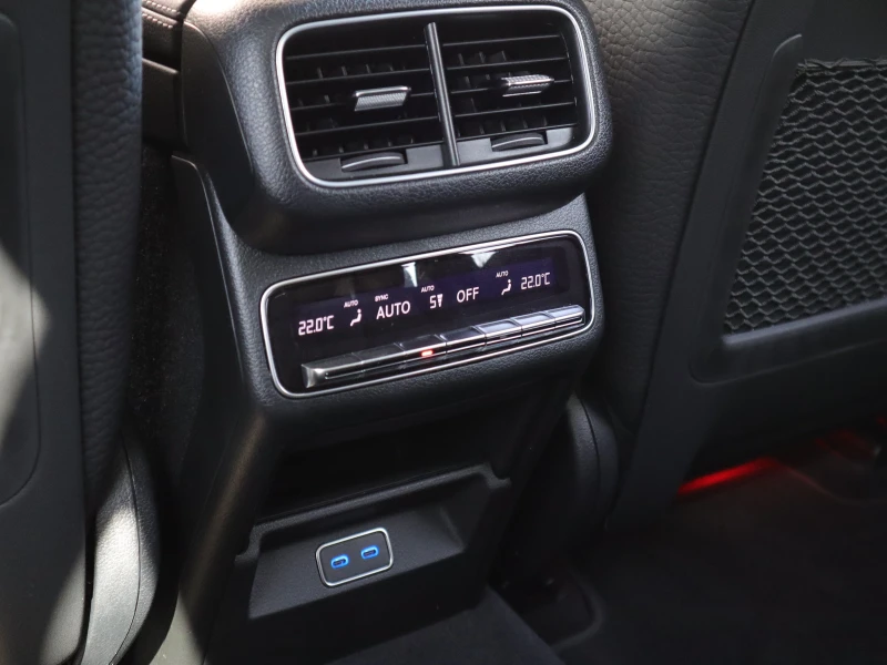 Mercedes-Benz GLE 450 AMG EQ Boost/AMG/Oбдухване/Burmester/Panorama/, снимка 13 - Автомобили и джипове - 49367355