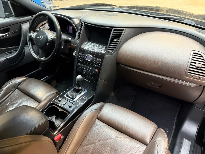 Infiniti Fx 30 3.0d, снимка 10 - Автомобили и джипове - 52461502