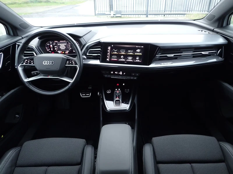 Audi Q4 Etron35/170HP/S-LINE/CAM/KEYLESS/NAVI/DIGITAL/840v, снимка 11 - Автомобили и джипове - 52719639
