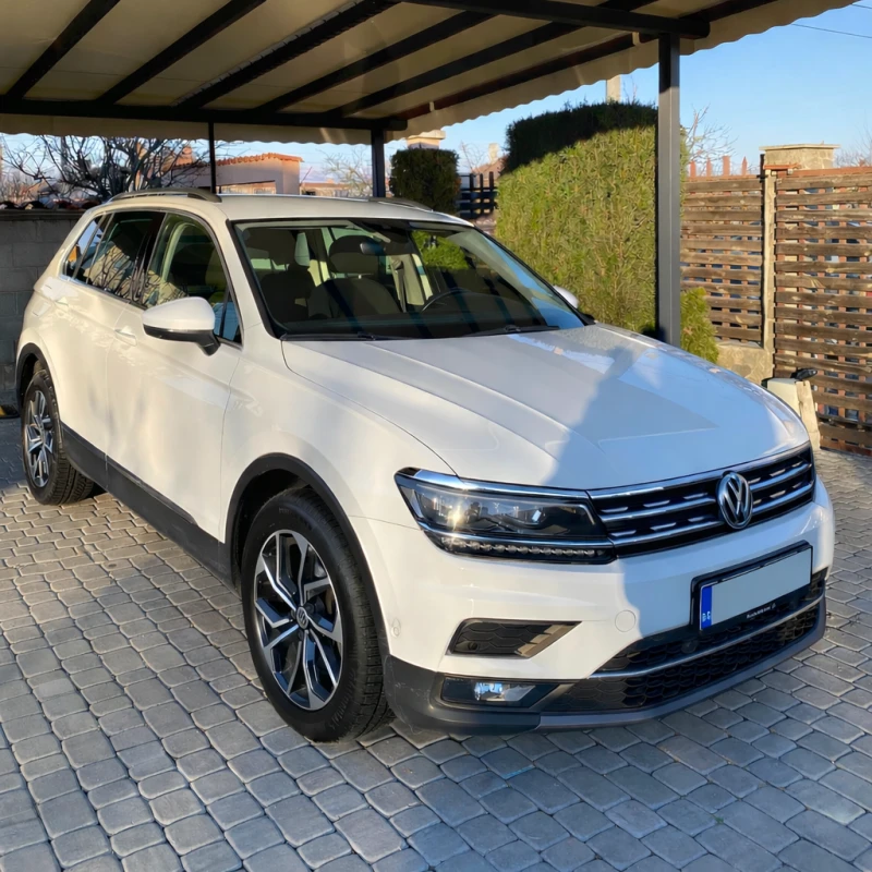 VW Tiguan 2.0TSI 4MOTION BMT, снимка 2 - Автомобили и джипове - 53202388