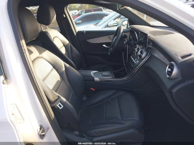 Mercedes-Benz GLC 300 Suv, снимка 5 - Автомобили и джипове - 53466311