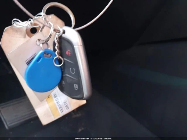 Cadillac Escalade 2WD PREMIUM LUXURY, снимка 11 - Автомобили и джипове - 53995614