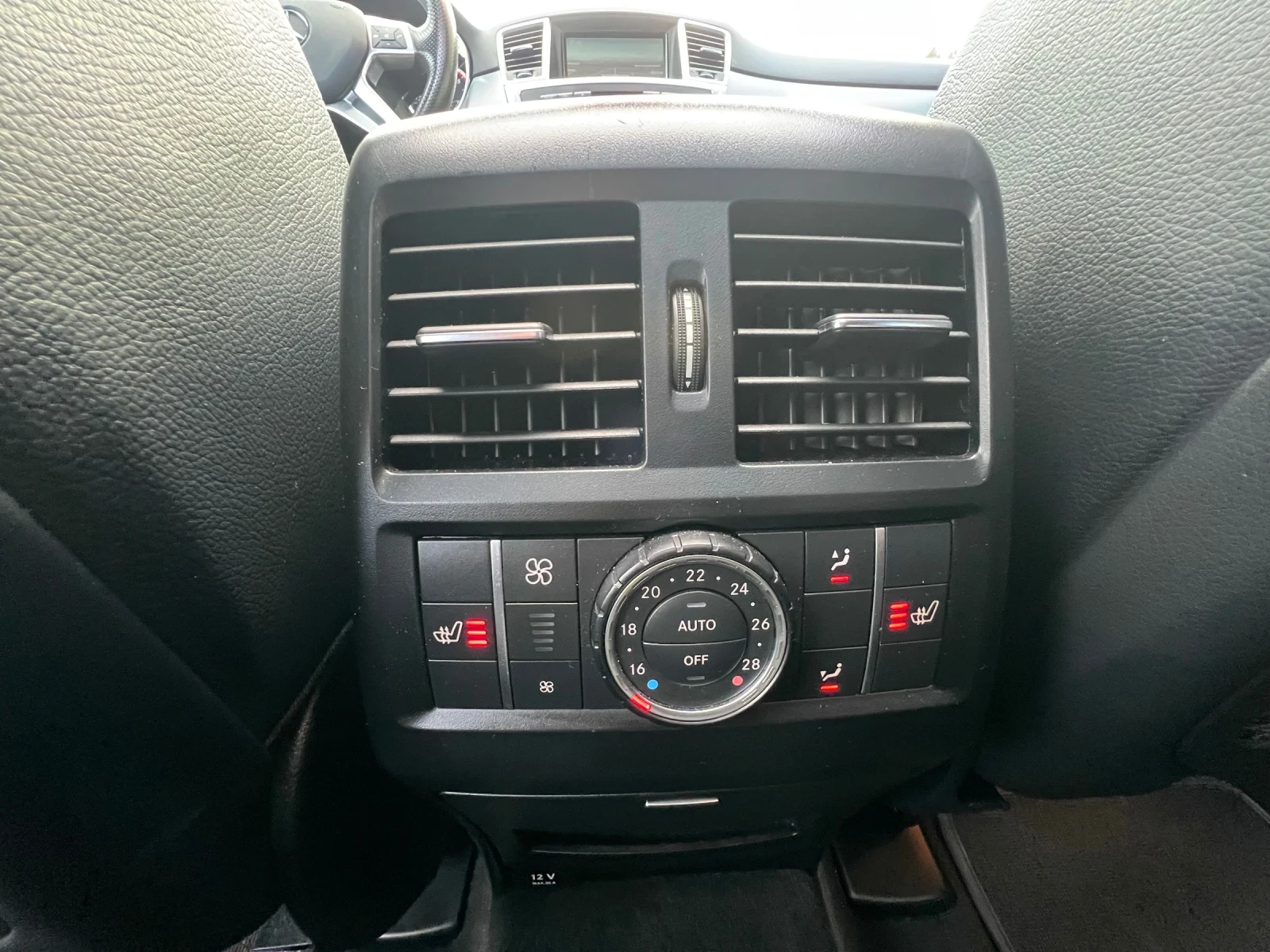 Mercedes-Benz ML 350 BlueTec* 4Matic* Pano* AMG-Line* Distronic | Mobile.bg   12