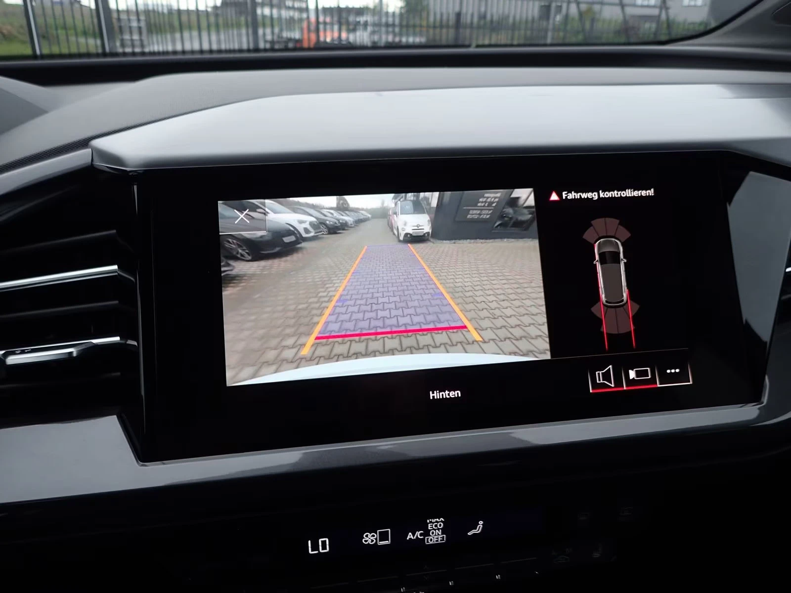 Audi Q4 Etron35/170HP/S-LINE/CAM/KEYLESS/NAVI/DIGITAL/840v | Mobile.bg � ����������� 14