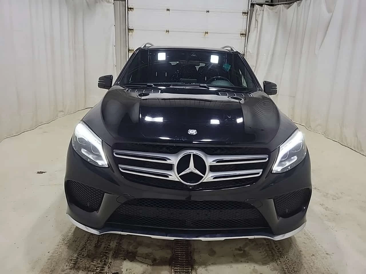 Mercedes-Benz GLE * 400 * CARFAX * ЦЕНА ДО БГ - изображение 2