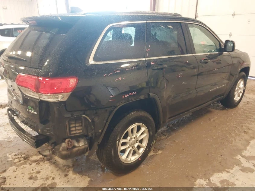 Jeep Grand cherokee 3.6l Laredo E 4X4, снимка 4 - Автомобили и джипове - 54309078