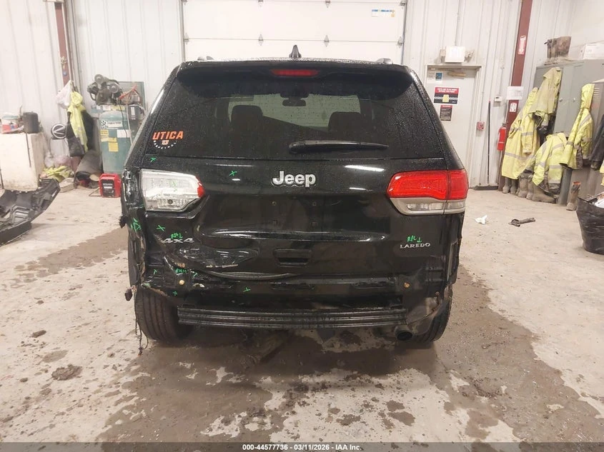 Jeep Grand cherokee 3.6l Laredo E 4X4, снимка 6 - Автомобили и джипове - 54309078