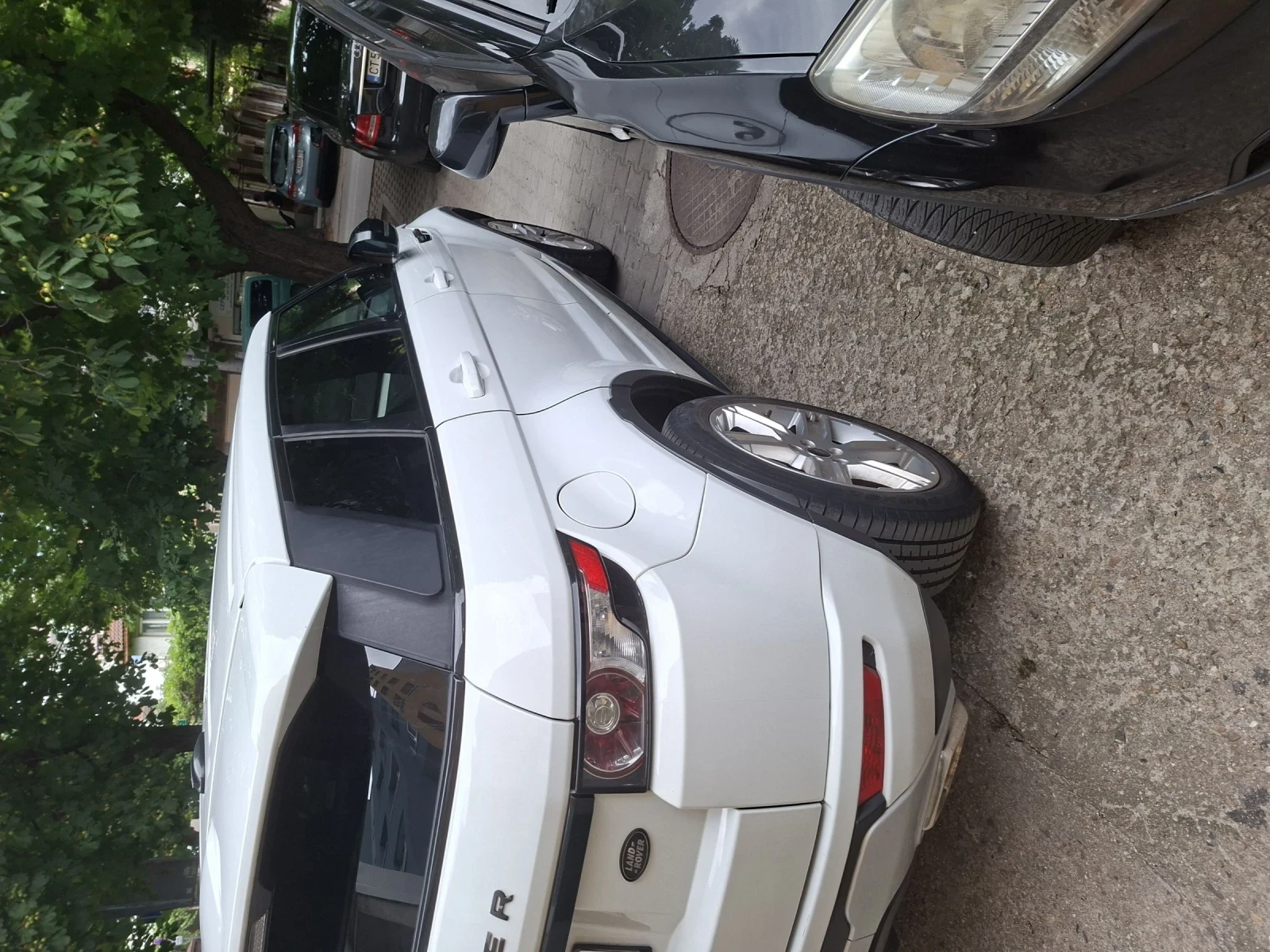 Land Rover Evoque 2.2/150 кс. ТОП!, снимка 4 - Автомобили и джипове - 55215321