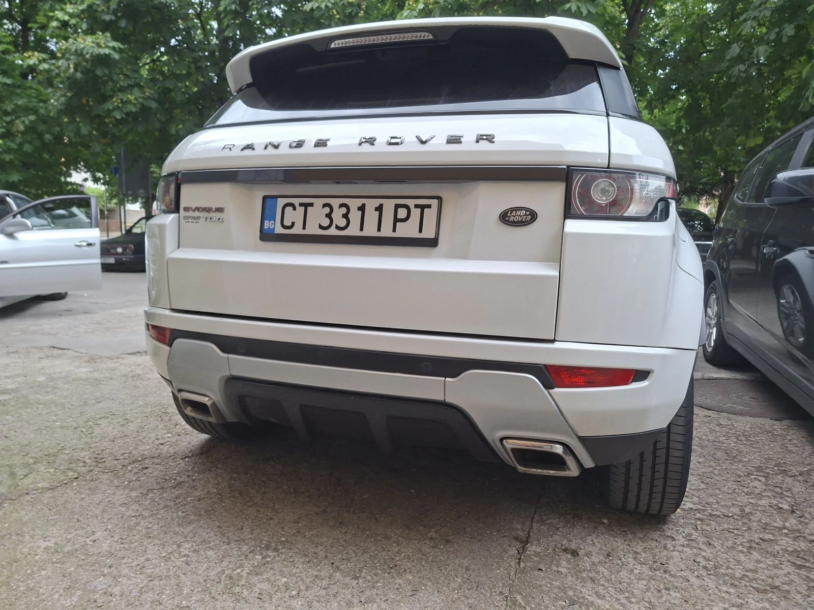 Land Rover Evoque 2.2/150 кс. ТОП!, снимка 3 - Автомобили и джипове - 55215321